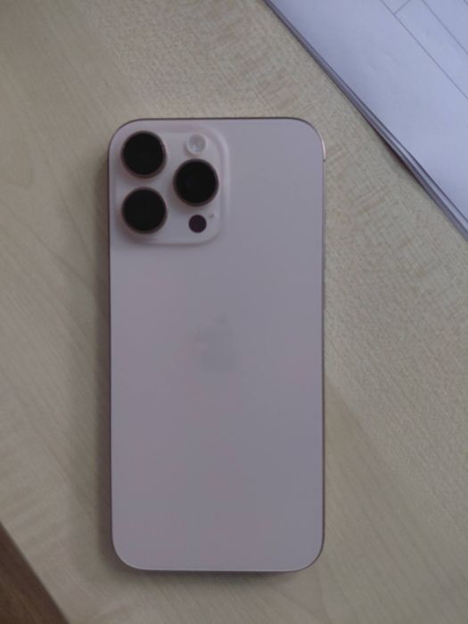 I phone 16 pro max
