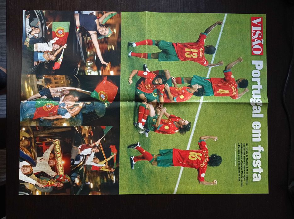 Poster da equipa de futebol Portugal 2004