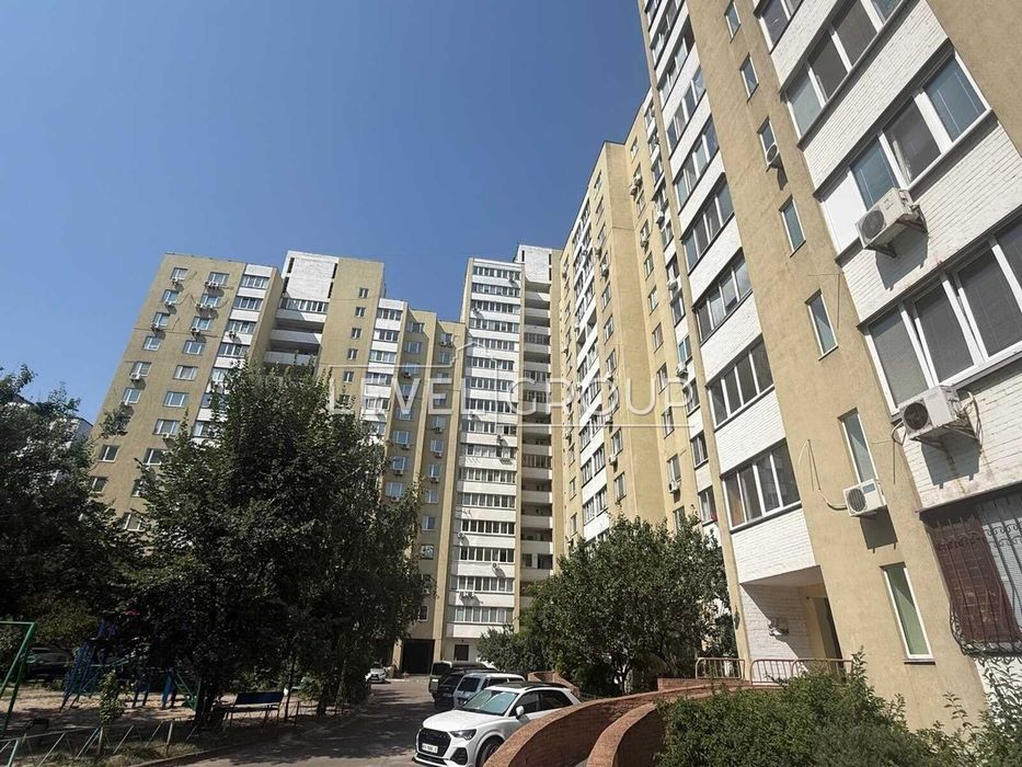 Продаж 3-кімнатної квартири за адресою Харківське шосе, 58а/Дарниця/Бориспільська