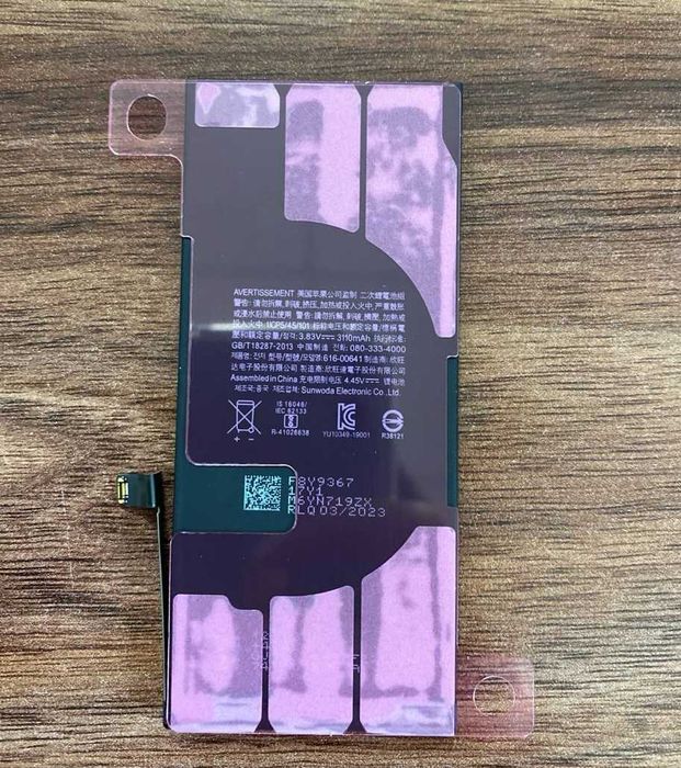 Оригінальна батарея (акумулятор) iPhone - всі моделі (15 в наявності)