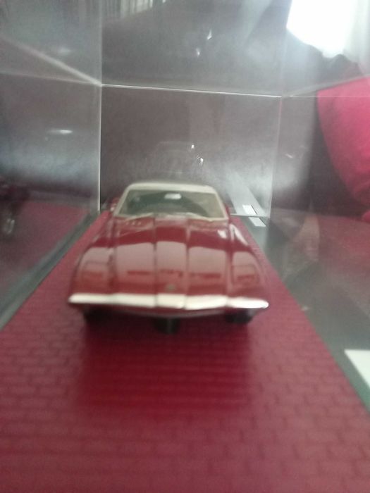 Модель авто Ford Cougar 2 1963 1:43