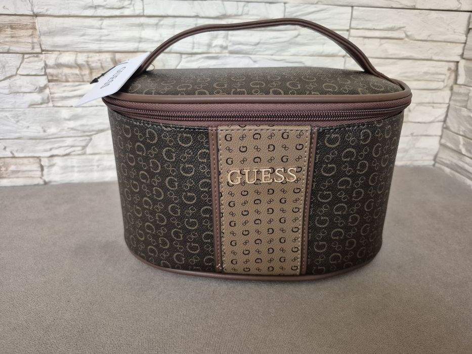 Kosmetyczka Damska Kuferek Guess