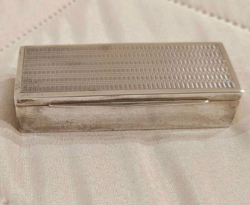 Caixa Prata Águia Guilhochada Para palitos