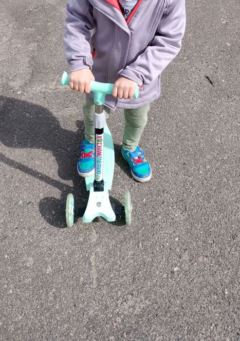 Sprzedam hulajnogę trójkołową