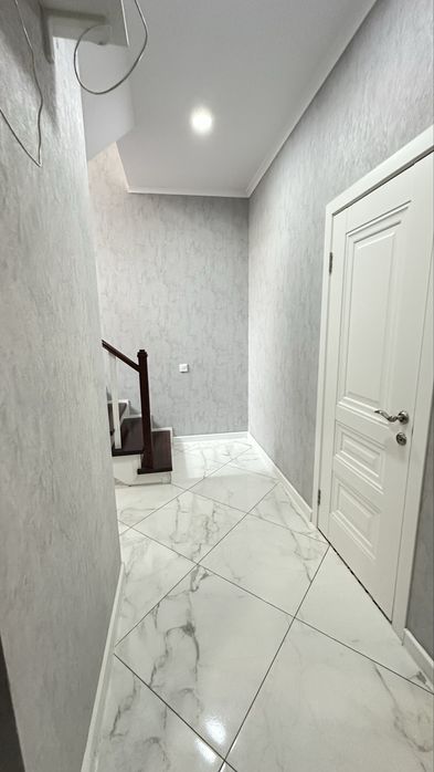 Таунхаус біля центрального парку! Парковка з накриттям!