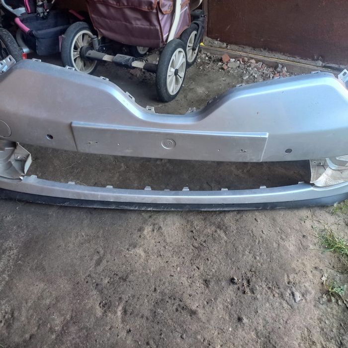 Продам передній бампер Renault Megane 3