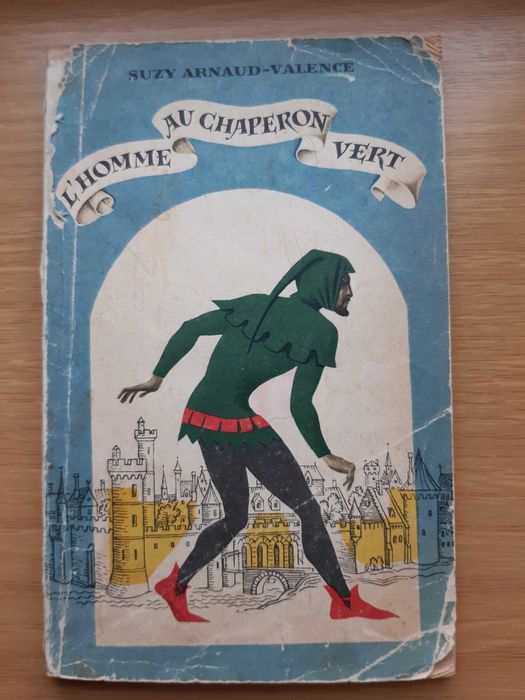 С. АрноВаланс. Человек в зеленом капюшоне