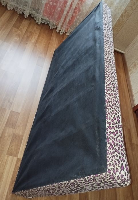 Матрац каркасний розмір 190см на 90 см. Висота 20 см.