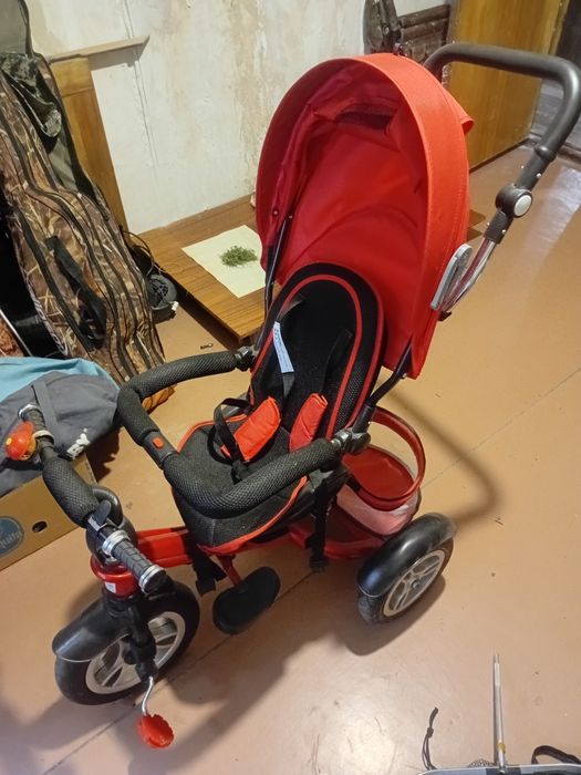 Продам детский велосипед с родительской ручкой