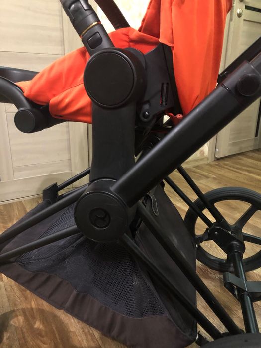 Cybex Priam 4 .0 прогулянковий ,шасі  cybex Priam 3.0 подарунок