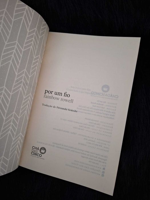 Por um Fio - Rainbow Rowell (portes grátis)