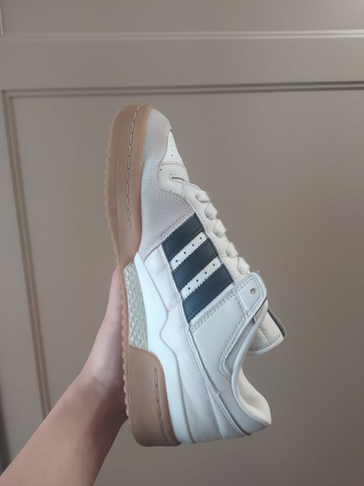 Buty Adidas Forum 84 Low CL Rozmiar 40 i 2/3