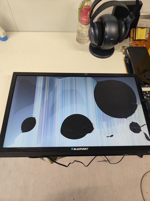 Телевізор Blaupunkt model 215/207I-GB-3B-FHBKUP EU Жк дисплей монітор