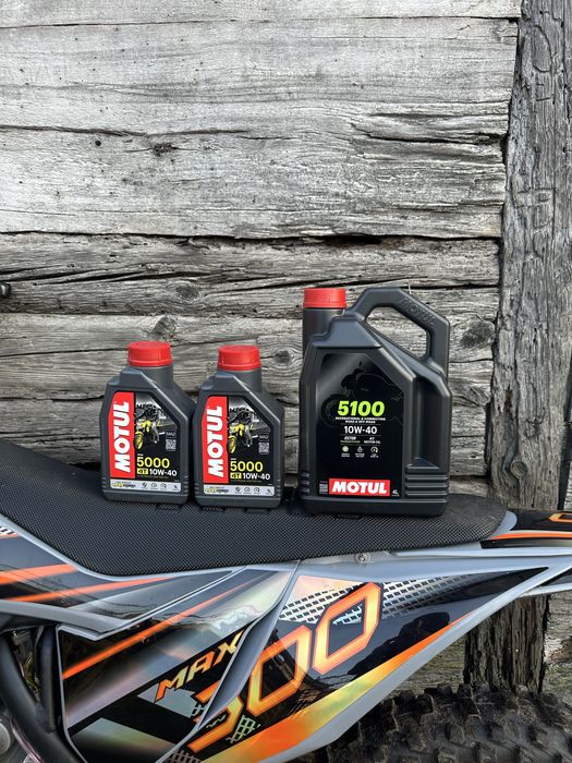 Моторне мастило Мотуль 5000 10w40 4T