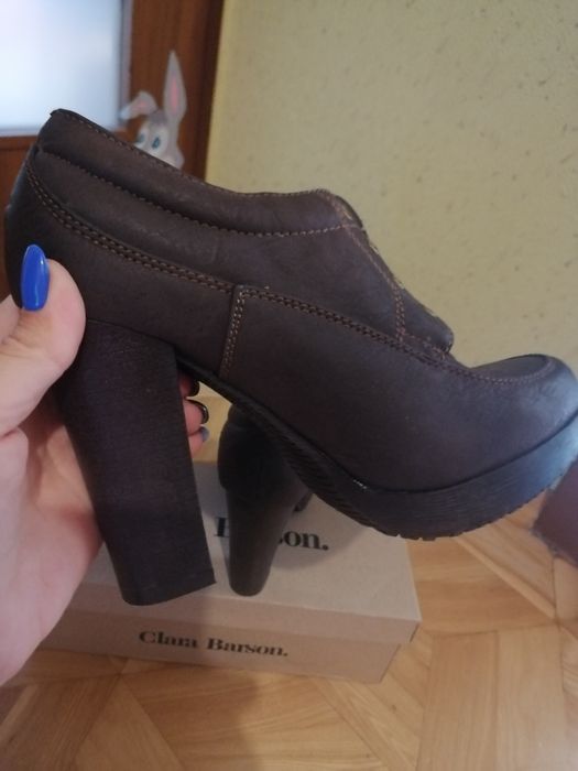 Botki wysoki słupek