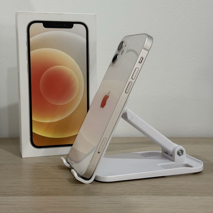 iPhone 12 - 64GB - Desbloqueado