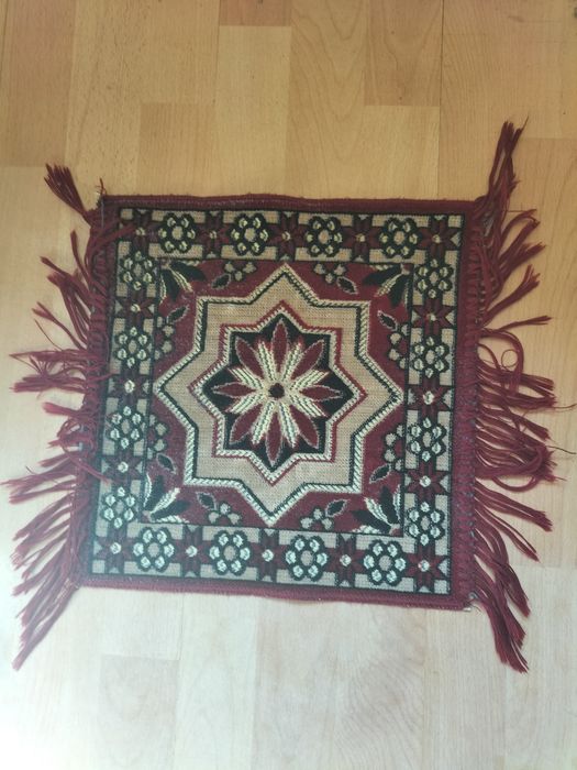 Dywanik z frędzlami modlitewnik