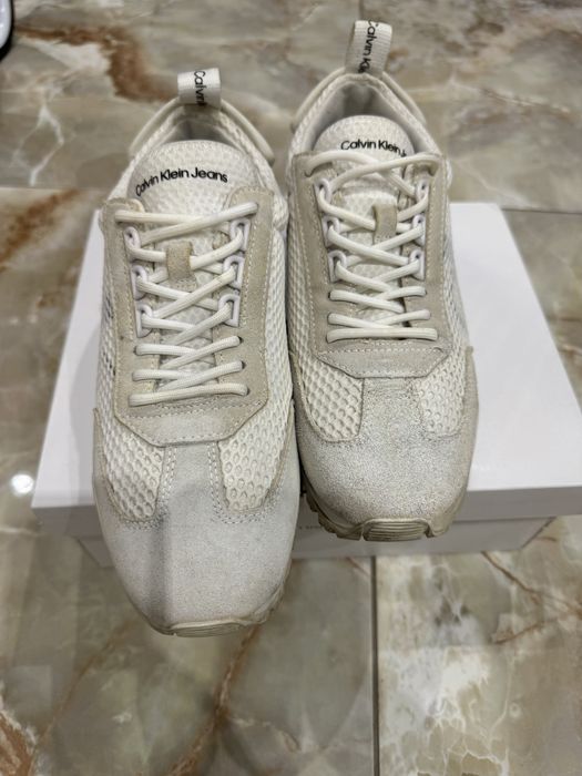 Продам Кроссовки СК