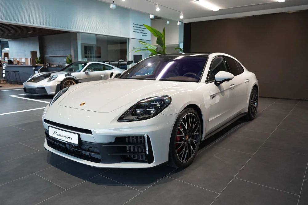 Porsche Panamera 5E6HZ5