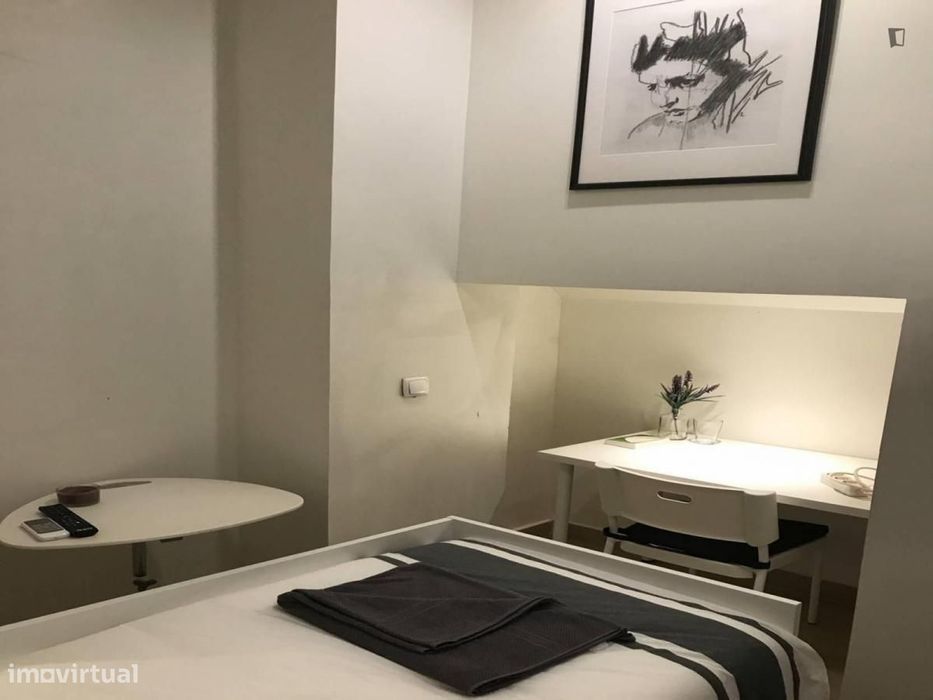 Estúdio - localizado em Bairro Alto Lisbon