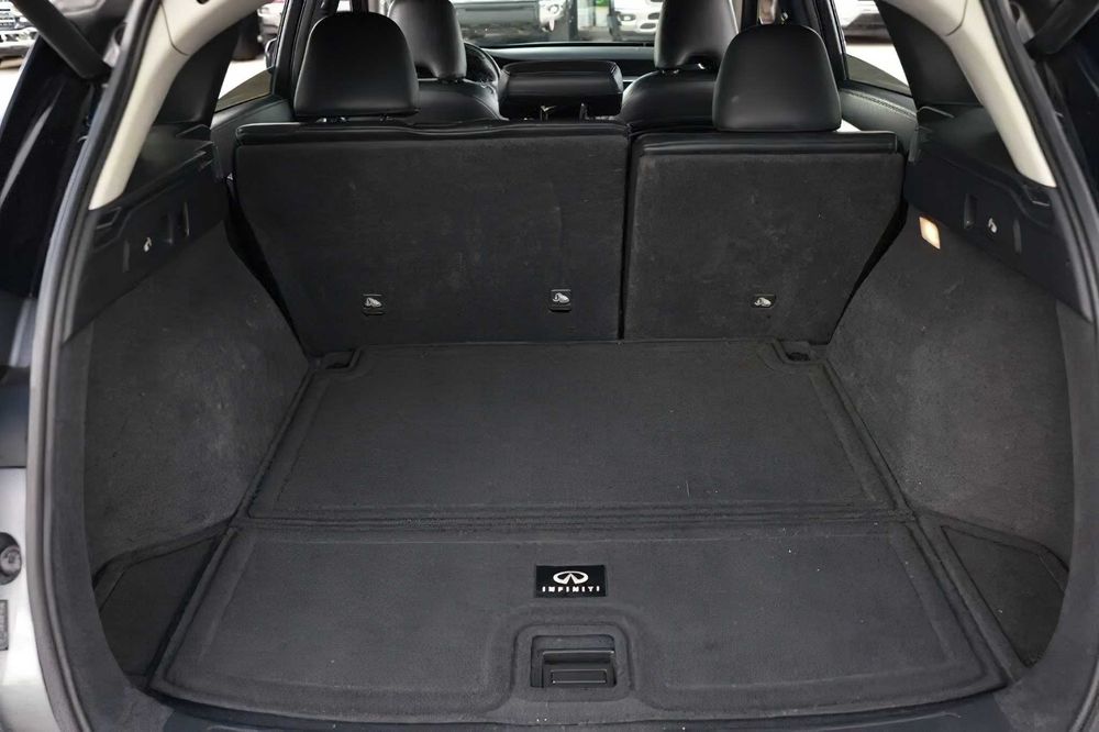 Infiniti QX50 Essential      2019