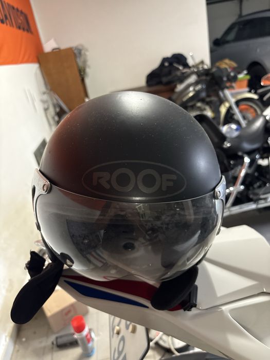 Capacete ROOF Preto