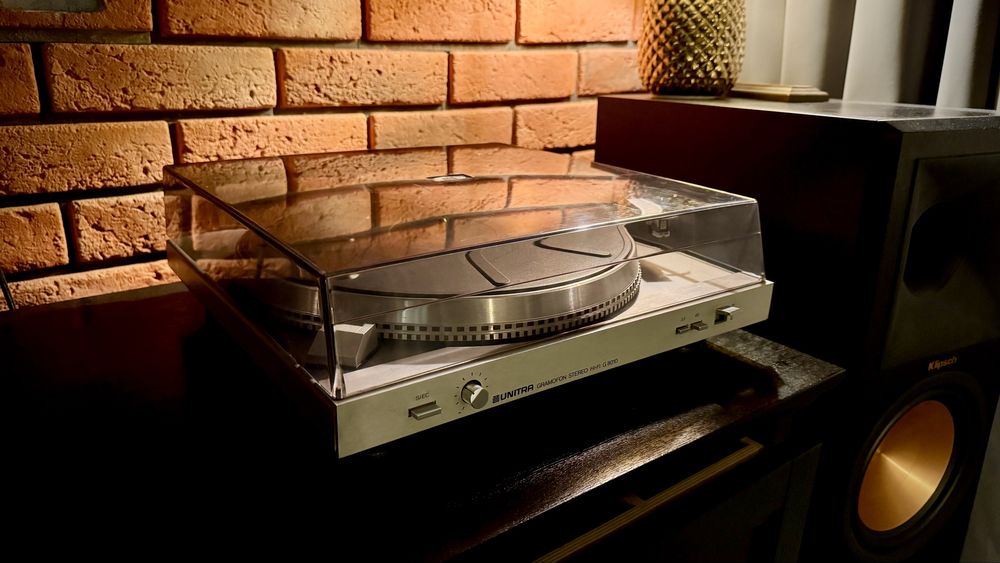 Gramofon UNITRA G-8010