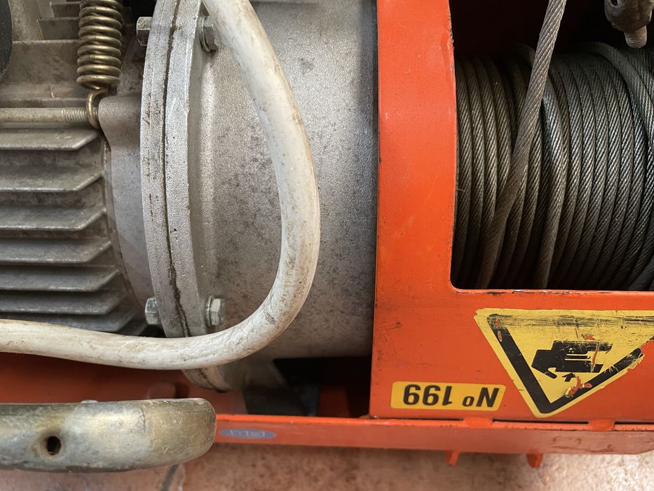 Guincho para transporte e elevação de cargas