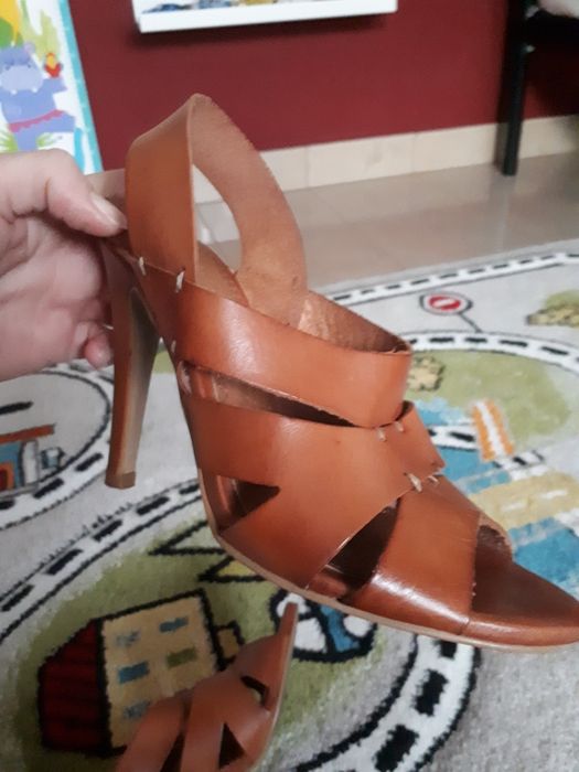 Skórzane buty ZARA ,sandały, szpilki 36