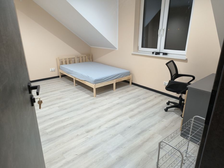 obniżona cena 15.5, Krzyki, 1 marca