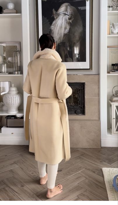 Kożuch natualny Massimo Dutti