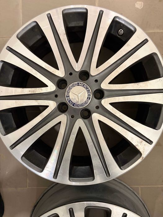 7,5J 18H2 ET52   MERCEDES OEM A2464011700