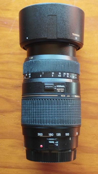 Cano 700D + lente+ grip