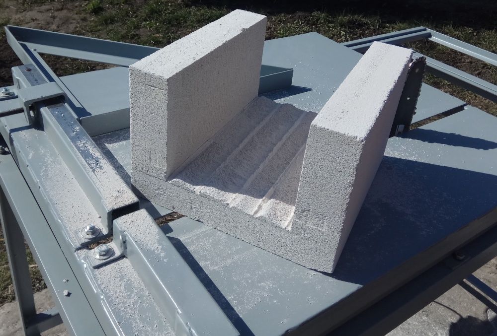 Блокоріз, Верстат для різання газоблока, блокорізка.