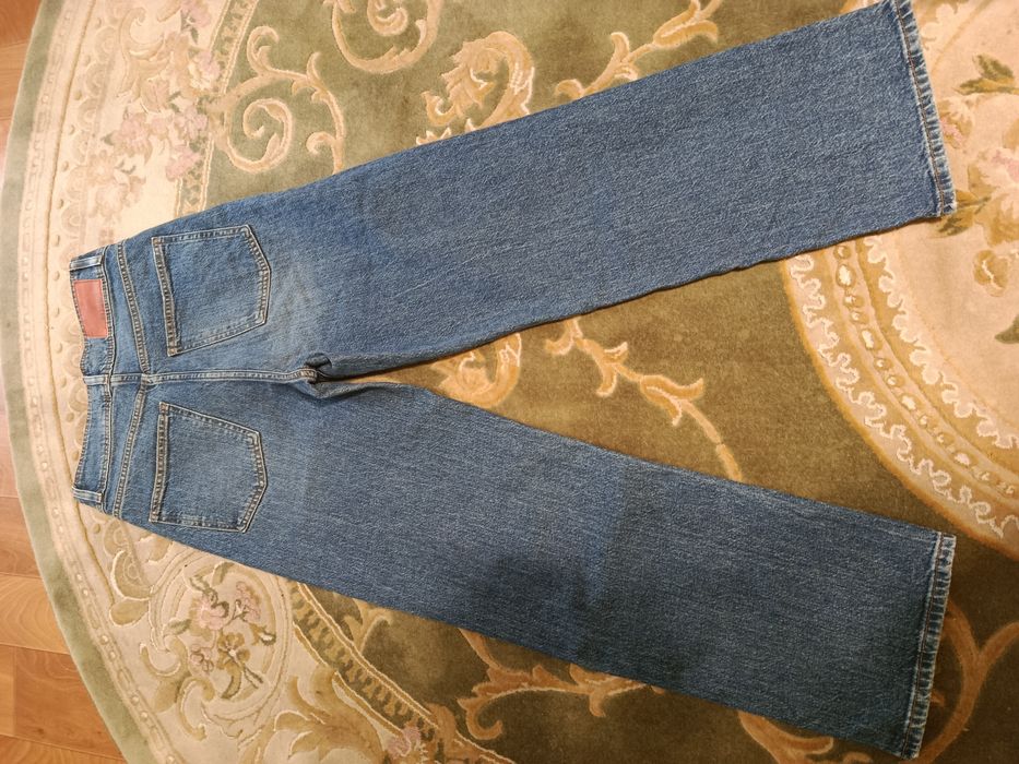Джинсы  женские .