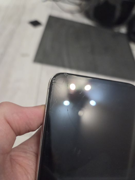 Iphone xs 64gb..
