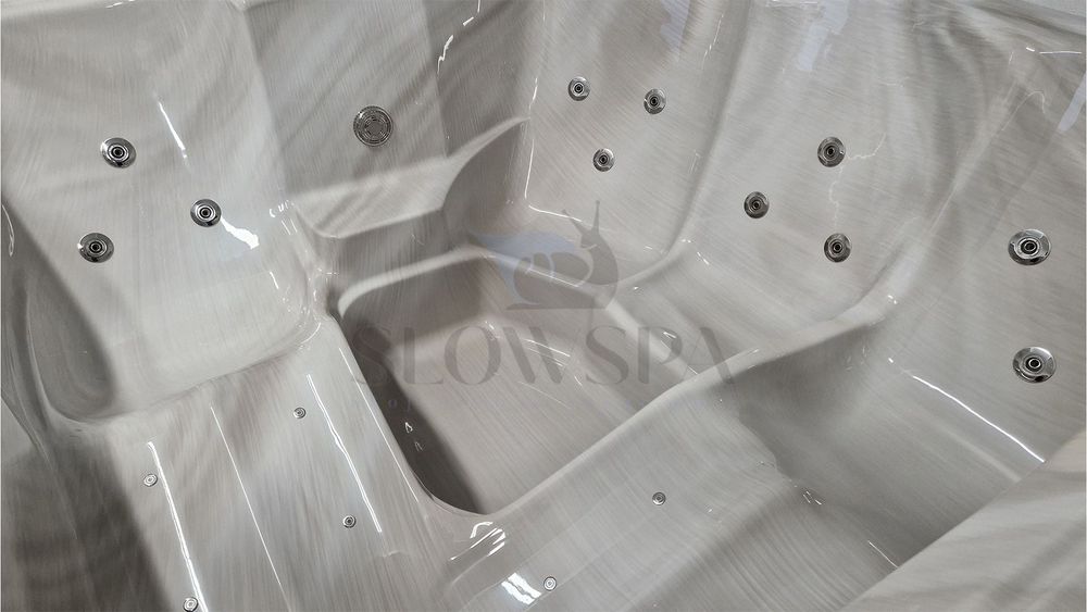 Elektryczne jacuzzi akrylowe 220x220 z leżanką balia wanna ogrodowa