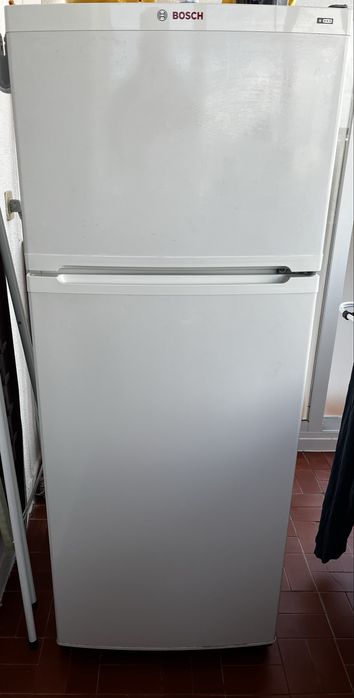 Frigorífico e máquina de lavar roupa