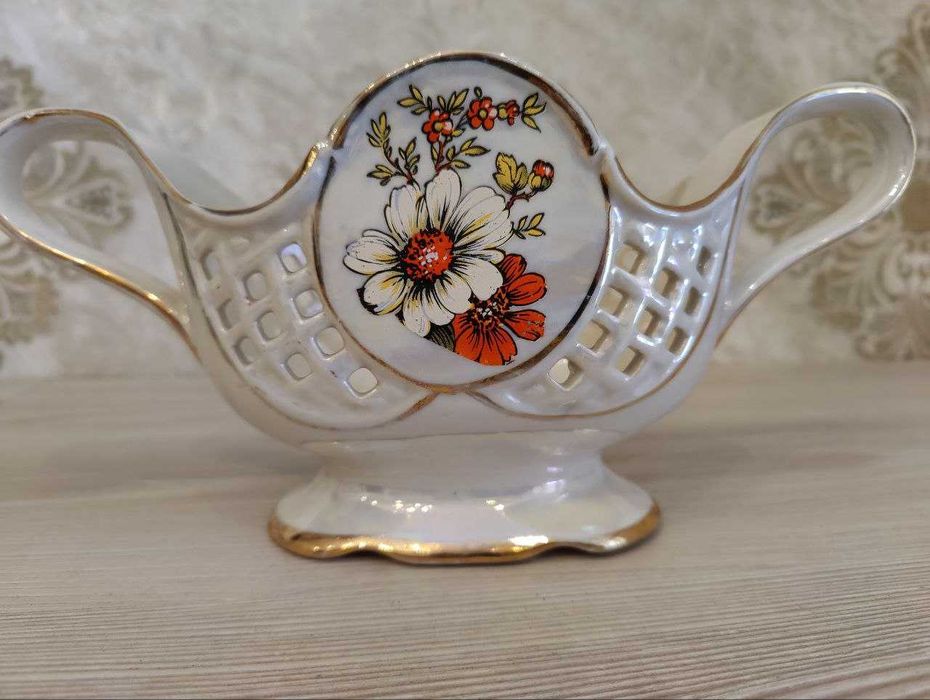 Фарфор Конфетница