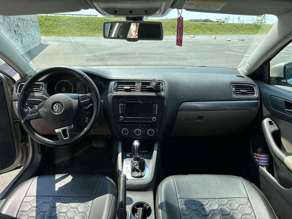 Автоінструктор Автомат уроки водіння АКПП Львів приватні уроки водіння