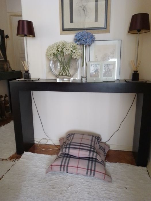 Consola em madeira