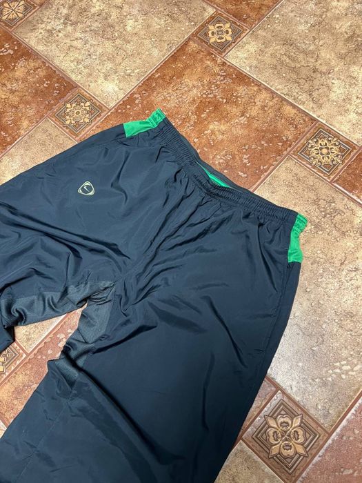 Nike нейлонові штани