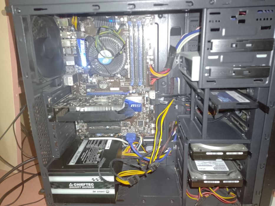 i5 2500k, gtx 650, 16 gb ОЗУ, монитор