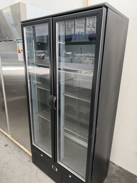 Vitrine vertical infrico  duas portas compack frio positivo