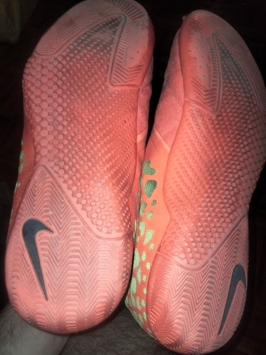 Ténis Futsal Nike