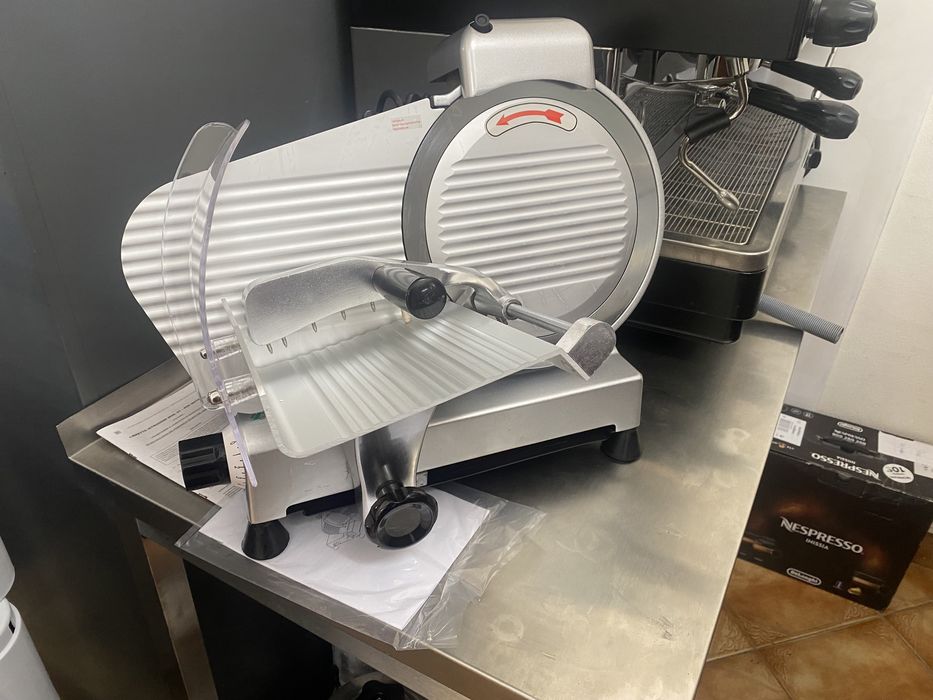 Maquina de cortar fiambre /lâmina 0,25 cm NOVA