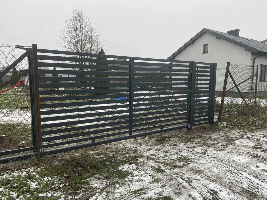 Sprzedam bramę w grotę śliczna i solidna