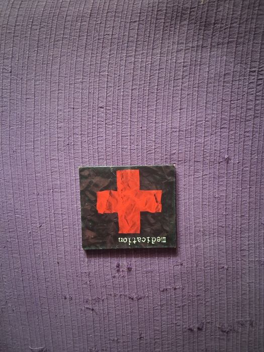 Medication EP homónimo