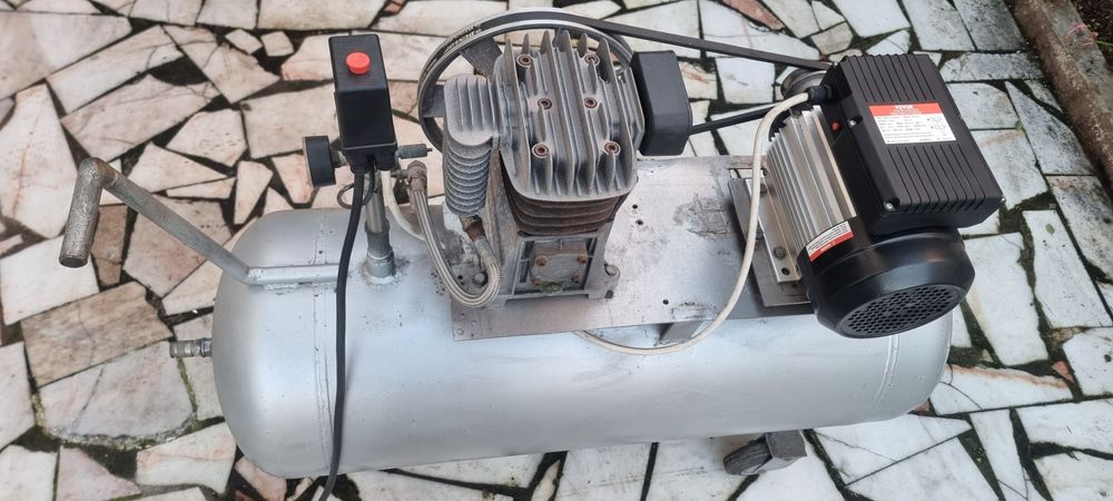 Compressores monofásicos de 150L com motores novos de 3cv