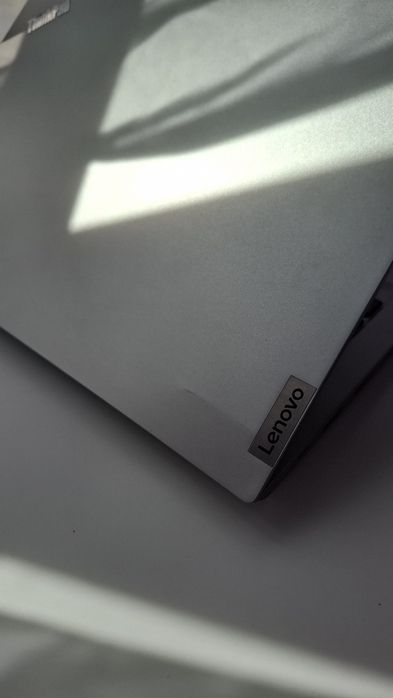 Lenovo Thinkpad e14 gen4 i5 1235u 16 ram 256 ssd 2gb alder lake touch
